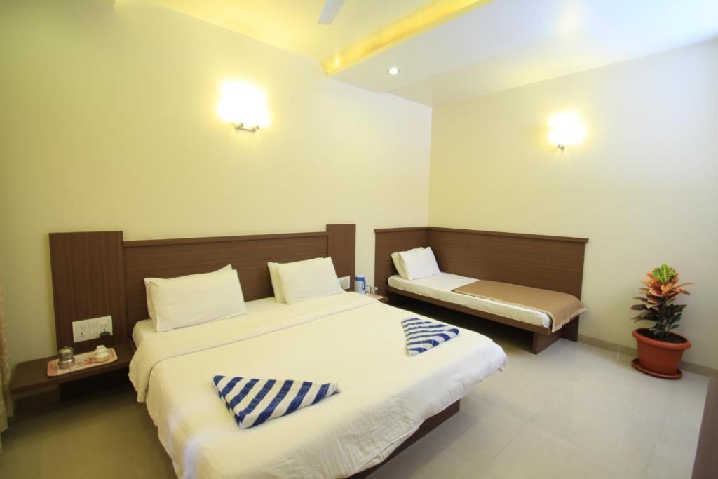 Hotel Sai Smaran Shirdi Phòng bức ảnh