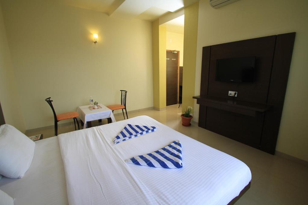 Hotel Sai Smaran Shirdi Phòng bức ảnh