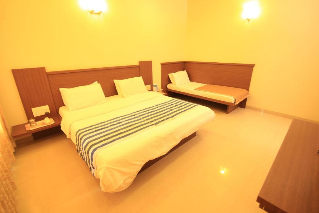 Hotel Sai Smaran Shirdi Phòng bức ảnh